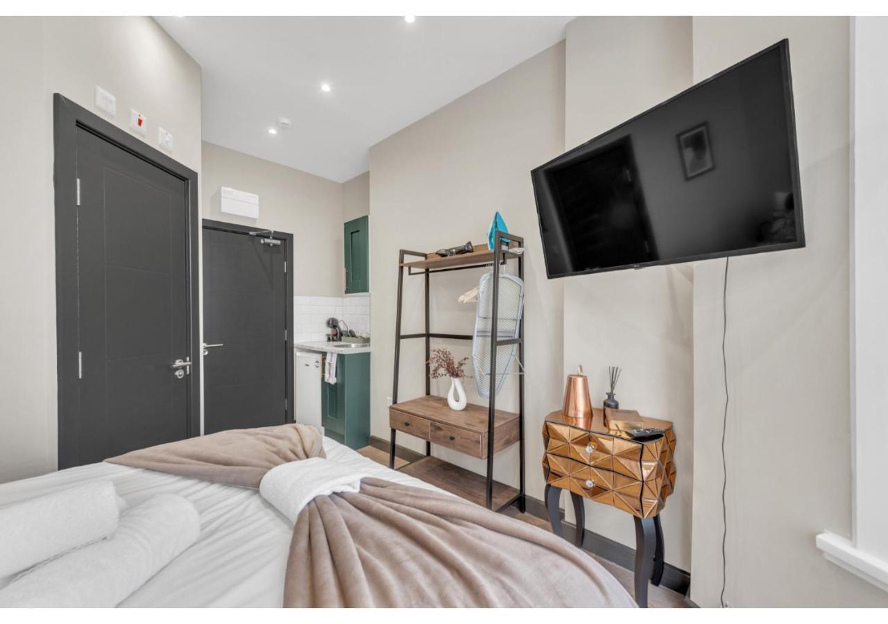 Appartamento Escape The Ordinary: Cozy And Charming Londra